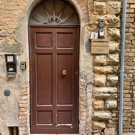 Apartment Il Rosso Volterrano N.10 *